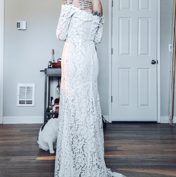 ❌️SOLD❌️NWT Lulu's Romance Dreamer Long Sleeve Lace Dress - Picture 5 of 5